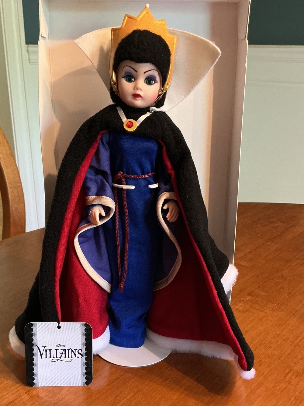 Madame Alexander Collectible Doll - Evil Queen w/Original Box